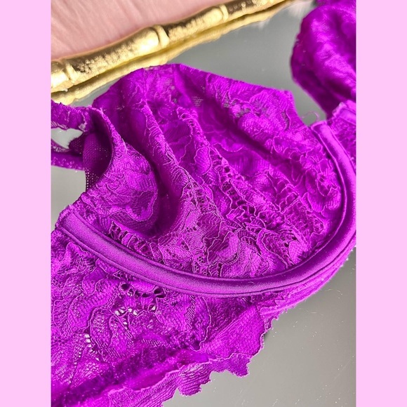 Magenta LaSenza Bra - Picture 2 of 3